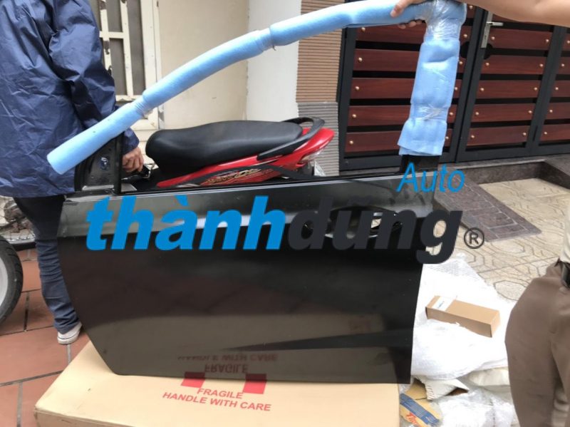 Cánh cửa xe Hyundai i10 Grand
