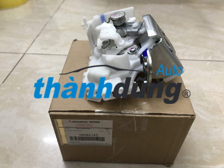 Ổ ngậm khóa cửa hậu Mitsubishi Xpander