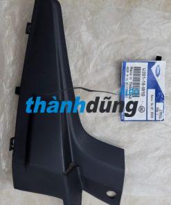 ỐP CHÂN KÍNH CHẮN GIÓ FORD RANGER 2016