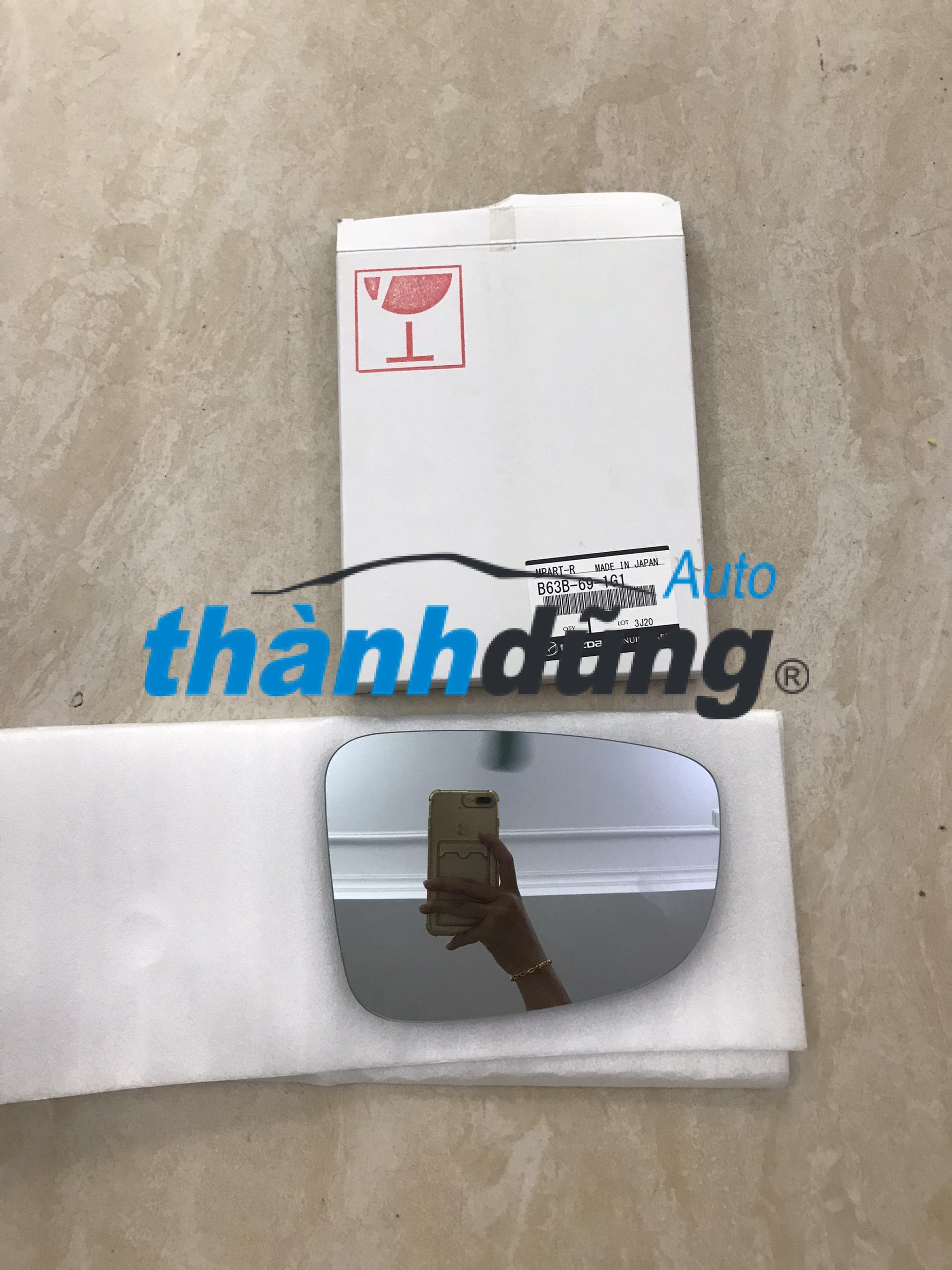 mặt gương chiếu hậu phải mazda 3 2017 | b63b691g1