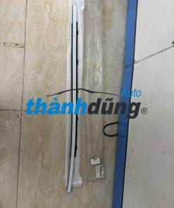 NẸP CHÂN KÍNH (LÔNG MI) HYUNDAI SANTAFE 2023 | 83220S1000