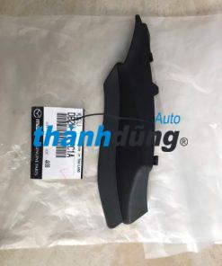 ỐP CHÂN KÍNH PHẢI MAZDA 2 2022 | DB2M51PC1A