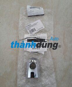 ĐUÔI TAY MỞ CỬA XE MITSUBISHI PAJERO 2013 | 5716A065