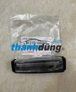 ĐÈN SOI BIỂN SỐ XE TOYOTA YARIS 2010 | 8127006050