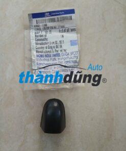 ĐUÔI TAY MỞ CỬA SAU PHẢI HYUNDAI I20 | 826521J060