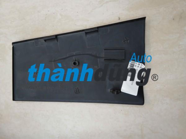 ỐP NẮP CỬA ĐỔ NHIÊN LIỆU XE FORD TRANSIT 2011 | 9C19V405A02AA