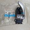 TAY MỞ CỬA TRONG TRÁI HYUNDAI HD500 | 8261026000S