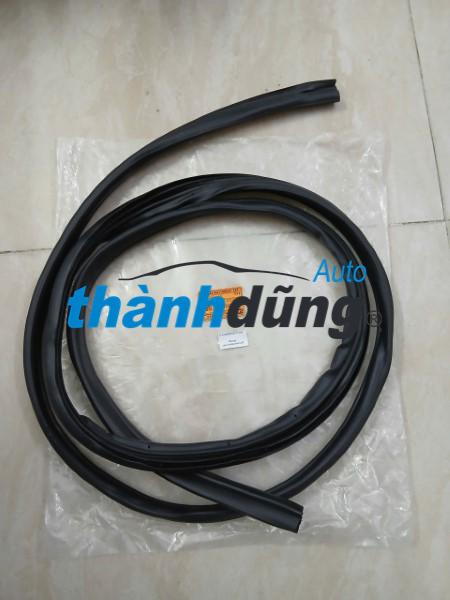 RON KHUNG CỬA TRƯỚC FORD FOCUS 2009 | 4M51A20530BB5YYW