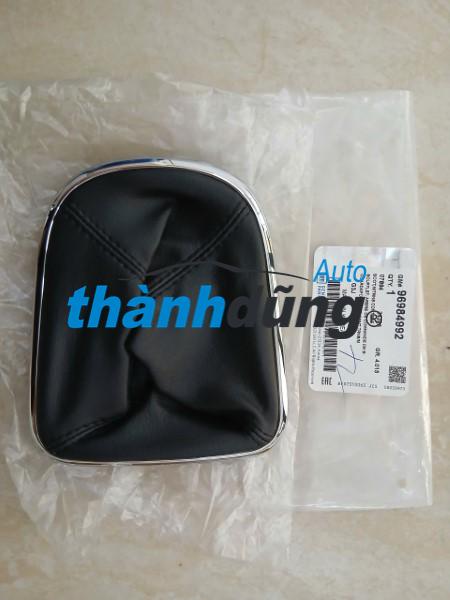CAO SU CHỤP BỤI CẦN SỐ XE CHEVROLET CRUZE 2012 | 96984992