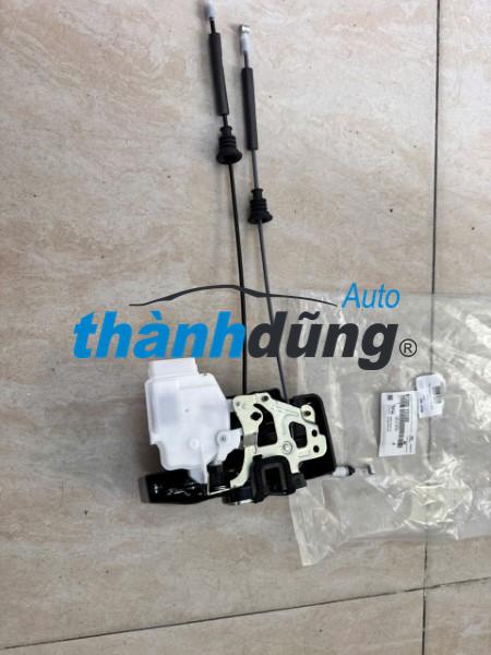 Ổ NGẬM KHÓA CỬA XE KIA CARENS 2010 | 813201D020