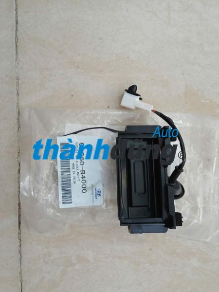 TAY NẮM CÔNG TẮC CỬA SAU XE HYUNDAI I10 2019 | 81260B4000